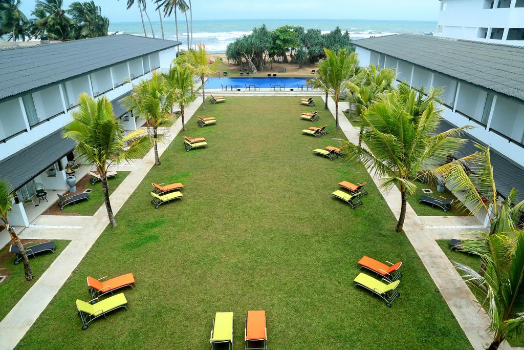 Coco Royal Beach Resort Pvt Ltd Калутара Экстерьер фото
